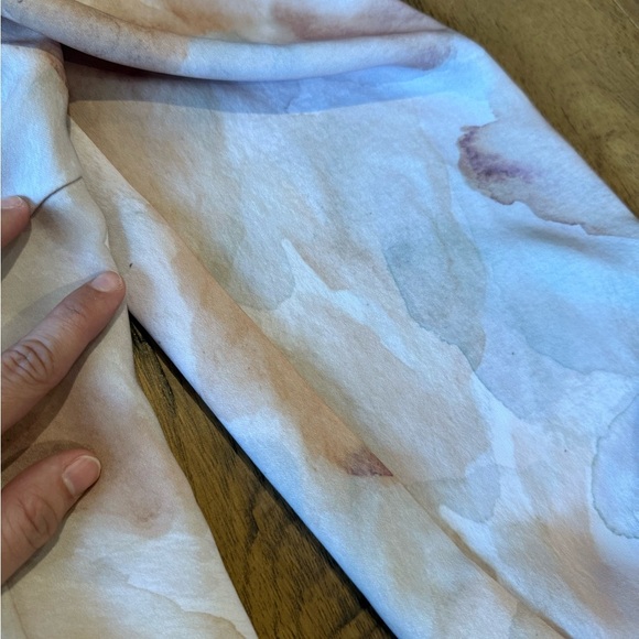 Aritzia Wilfred Pastel Colored Blouse - Picture 4 of 6